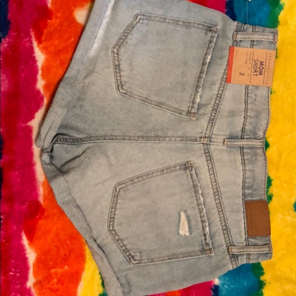 Aeropostale light wash shorts - Picture 2 of 3